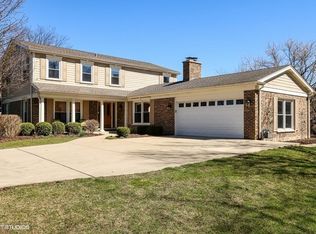 185 Old Mill Rd, Barrington, IL 60010