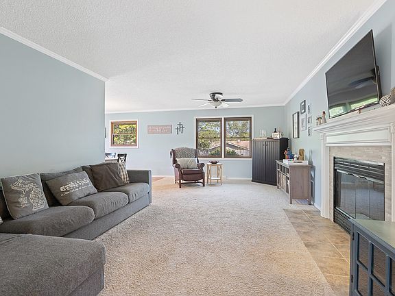 3rd image of 6024 Sherman Dr