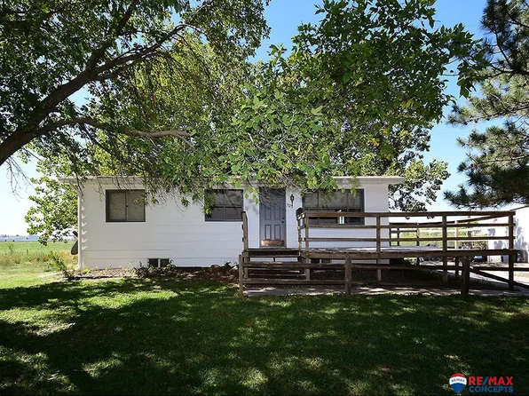 925 SW 2nd St, Lincoln, NE 68508
