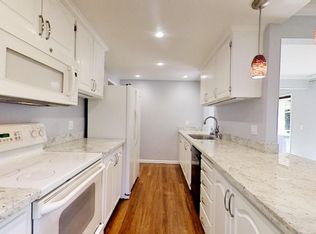 20810 4th St APT 4, Saratoga, CA 95070
