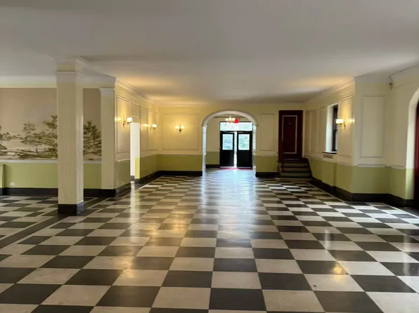 144-80 Sanford Avenue image 9 of 9