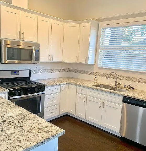 2809 Q St — Photo 3
