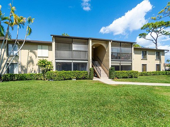 3rd image of 707 Sunny Pine Way APT E1