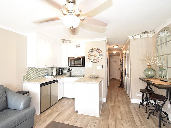 4th image of 6102 Seawall Blvd #114