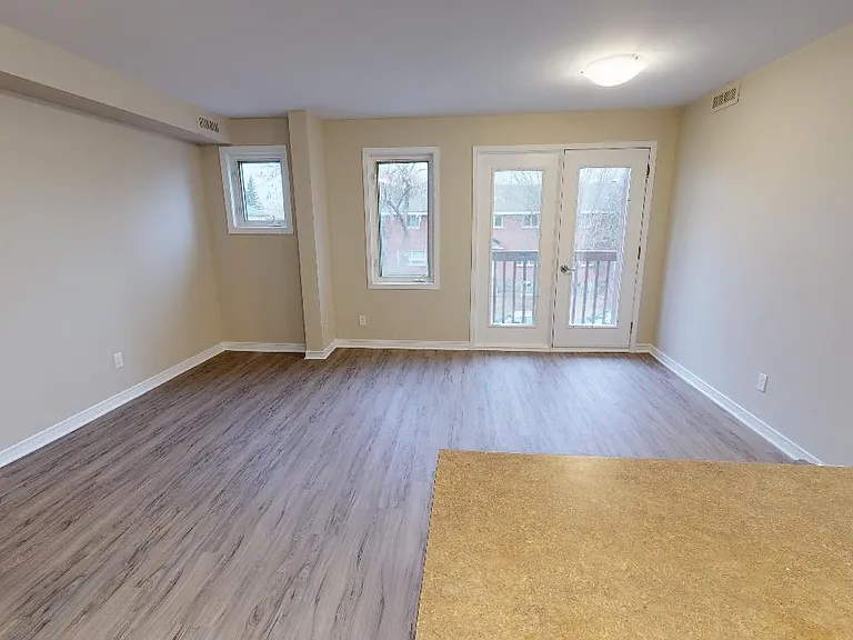 1230 Emperor Ave — Photo 31