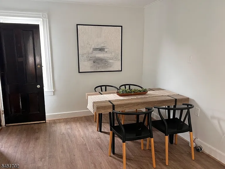 15 Montague Pl #2 — Photo 3