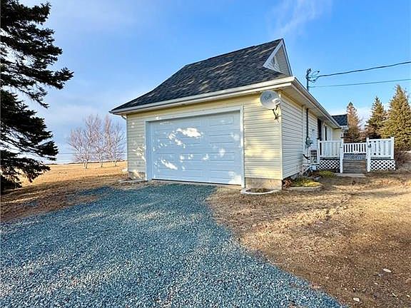 2nd image of 540 Hardwicke Rd