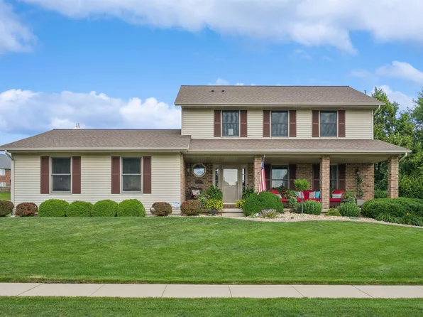 4925 Gabriel Dr, Dubuque, IA 52002