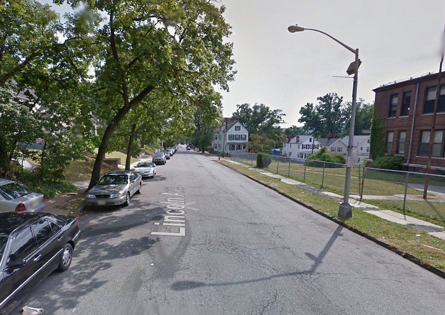 2nd image of 594 Lincoln Ave