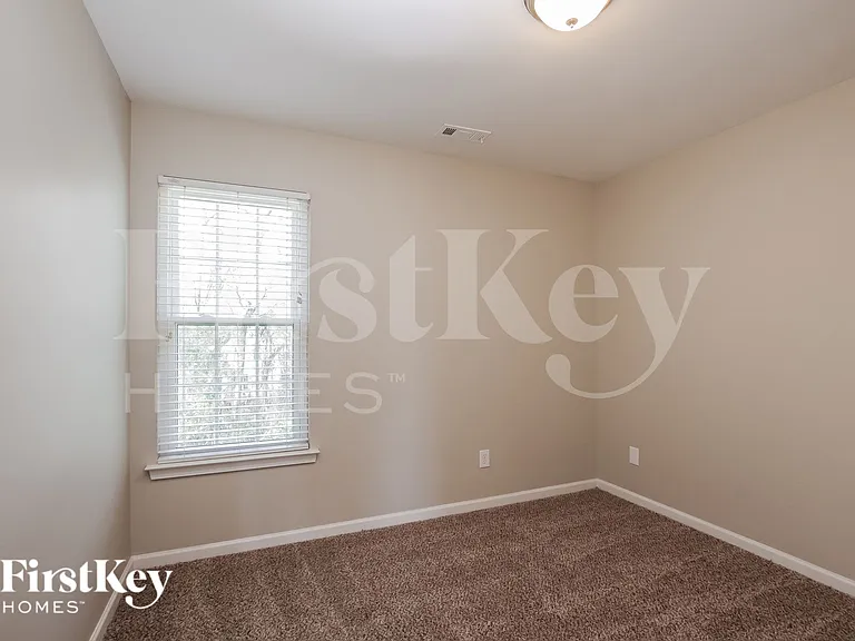 9201 Aloysia Ln — Photo 11
