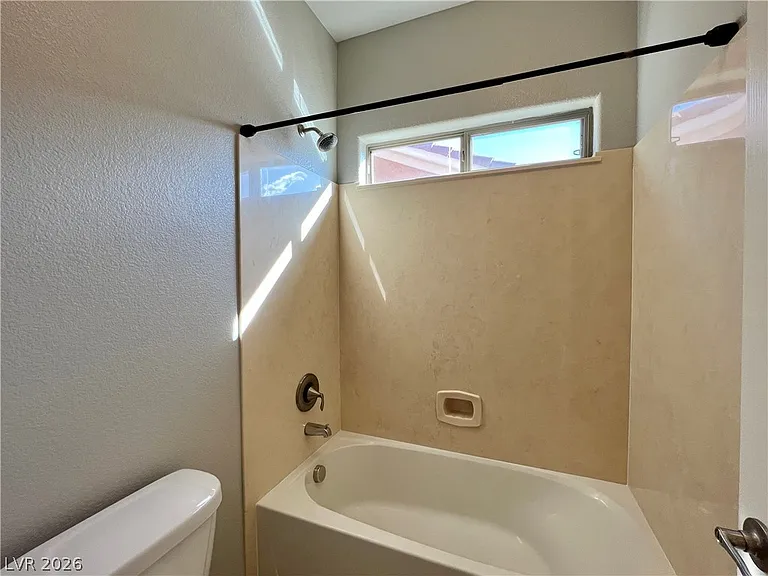 2738 Auchmull St — Photo 34