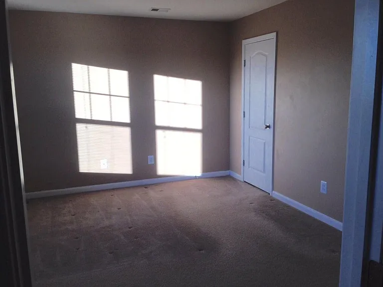 25175 Himalayas Ter — Photo 10