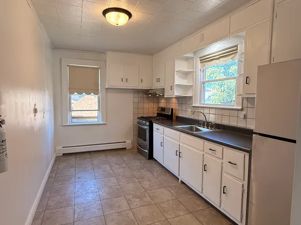 579 Oregon Ave, Cliffside Park, NJ