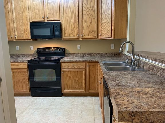 5th image of 36405 Ridgeshore Ln