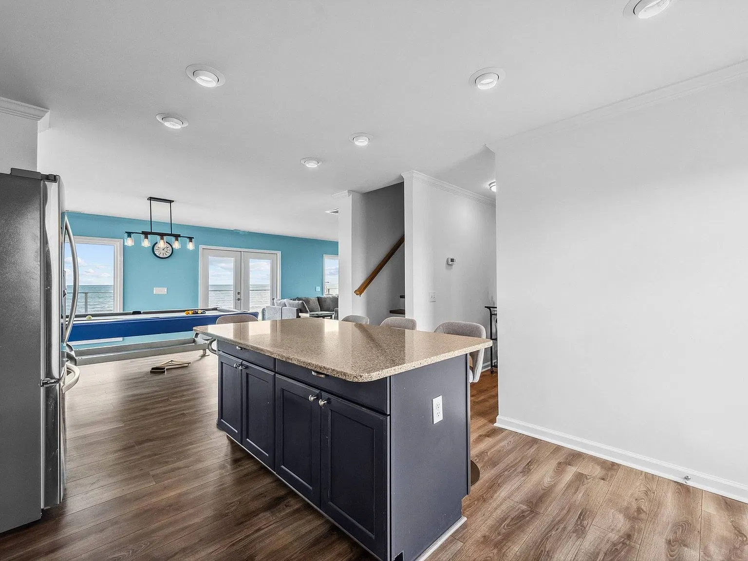 5 bed, 1904 sqft, $5,000 — Photo 3