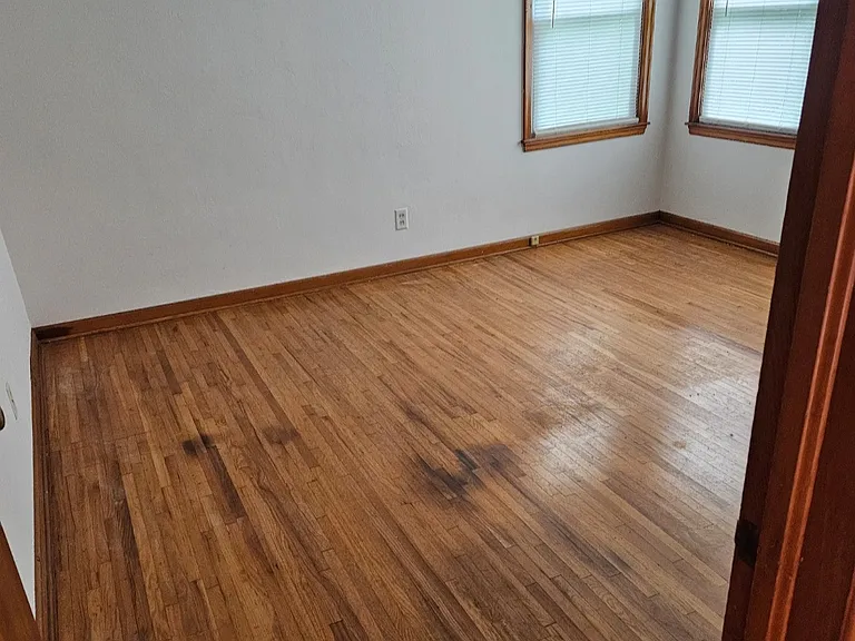 409 W Texas Ave — Photo 5