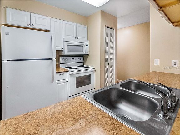 5th image of 3001 58th Ave S APT 1004