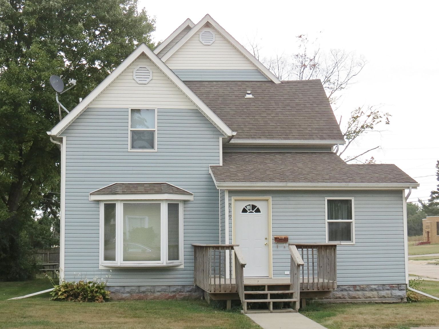 219 S Matteson St, Maquoketa, IA 52060 MLS 148010 Zillow