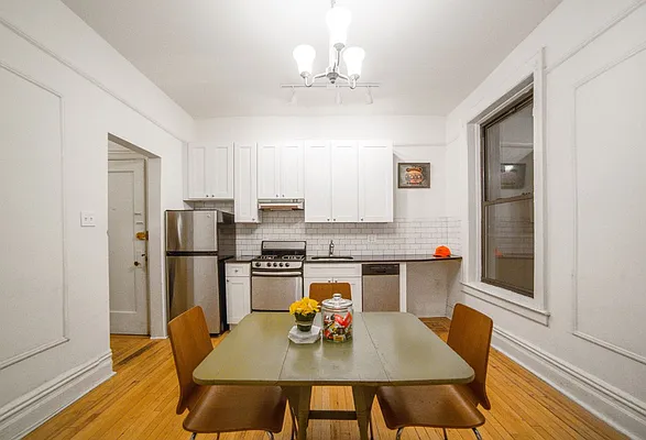 Rented by Jonathan Wachtel, LREB | media 21