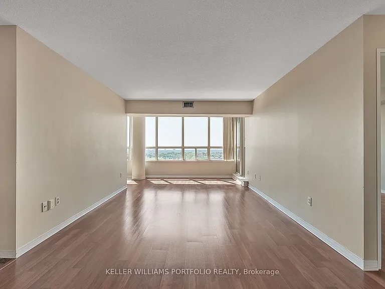 400 Webb Dr #1402 — Photo 6