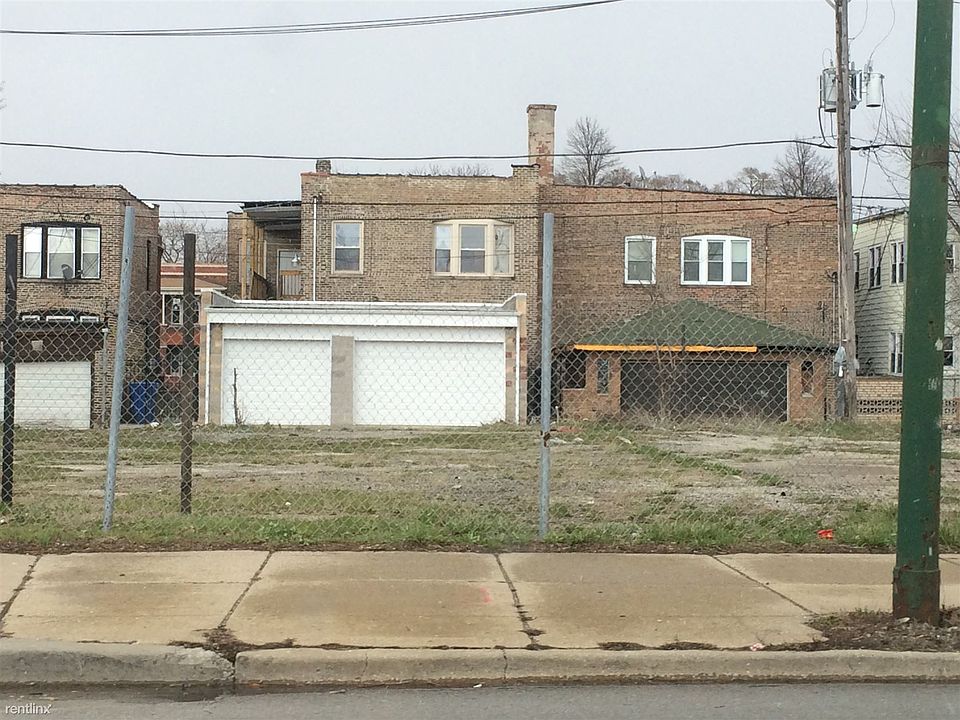 2nd image of 7412 S Emerald Ave