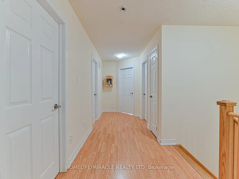 105 Sky Harbour Dr — Photo 7