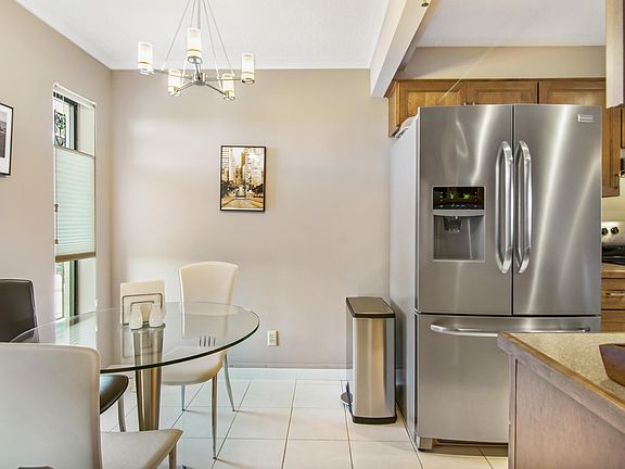 3rd image of 20 Royal Palm Way #602