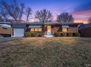 223 Southampton Dr, Saint Louis, MO 63125