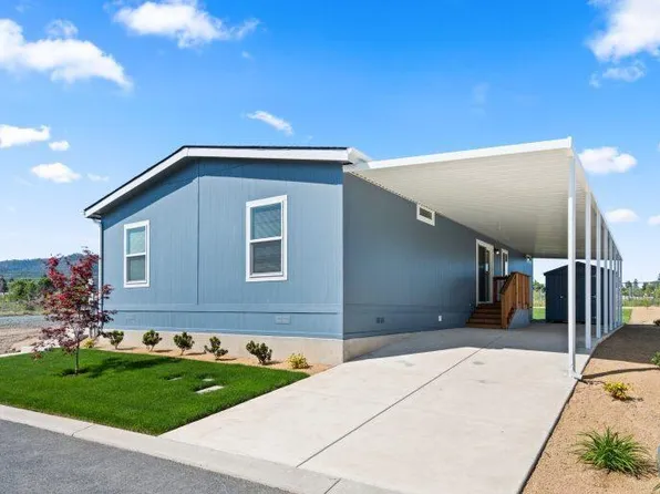 300 Luman Rd Unit 146, Phoenix, OR 97535