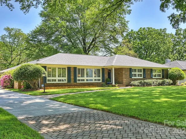 751 Lansdowne Rd, Charlotte, NC 28270