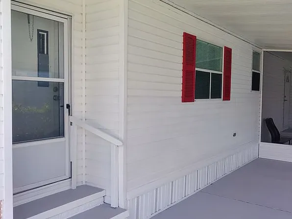 586 Sundrop Cir, Ruskin, FL 33570