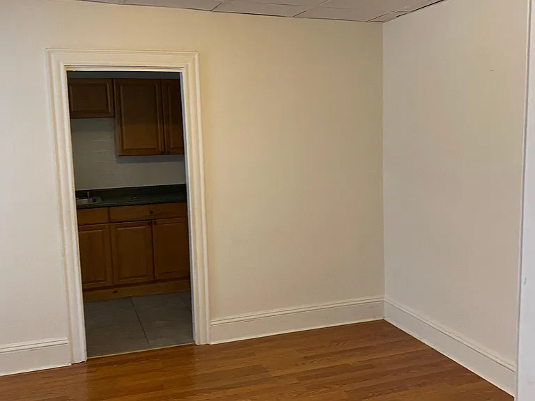 14 E Market St #5 — Photo 8