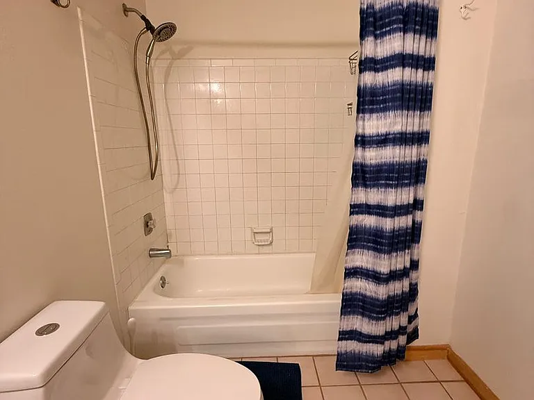 429 Wright St #202 — Photo 18