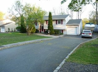 58 Shady Ln, Bound Brook, NJ 08805