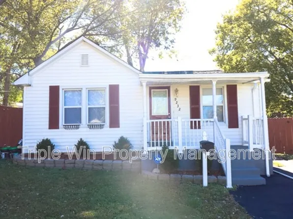 9232 Bristol Ave, Saint Louis, MO 63114