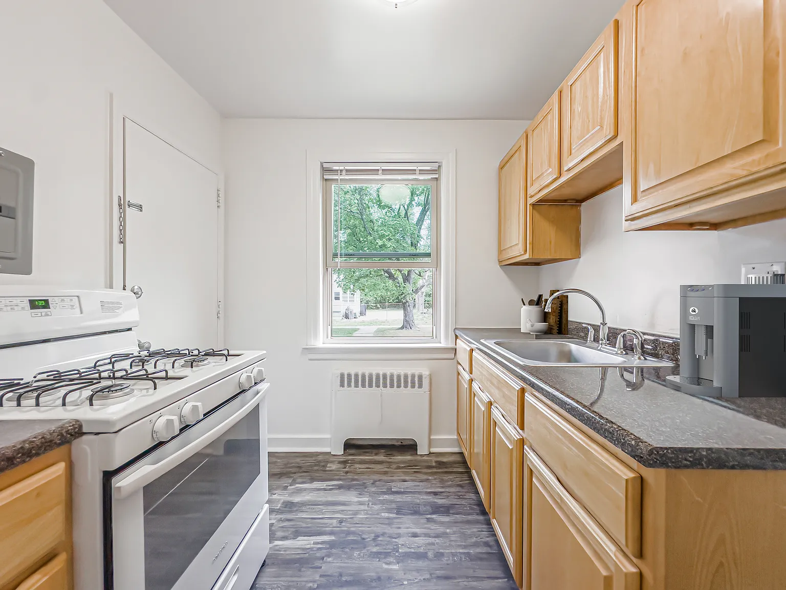 Park Towne Apartments LLC — Photo 3