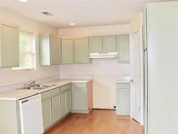5th image of 1097 Brookfield Dr