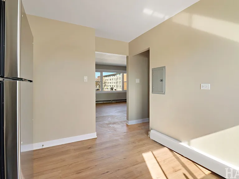 7204 13th St #2E — Photo 8