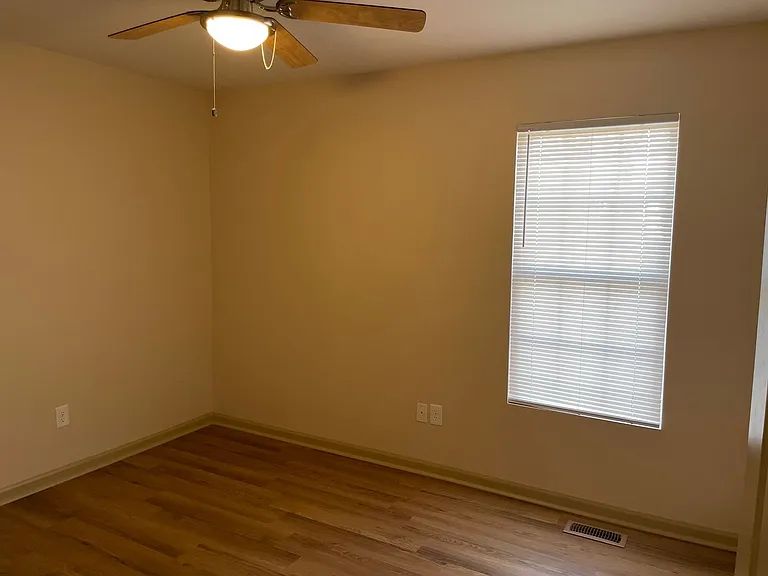 2962 Forest Park Dr — Photo 12
