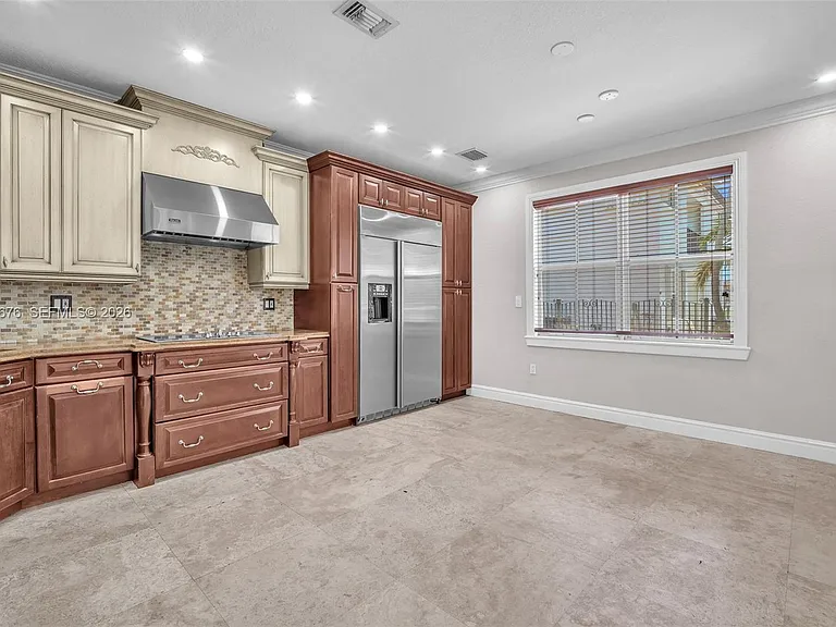 2155 SW 156th Ct — Photo 23