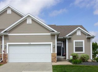 176 SE Sweetgrass Ln, Pleasant Hill, IA 50327