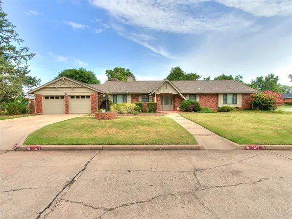1611 Holliday Dr, Norman, OK 73069