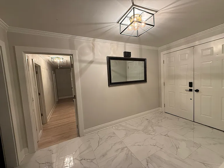 101 Van Dyke Ct — Photo 4