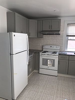 3rd image of 45-47 158th St #1