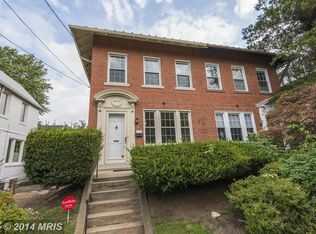 4427 Fessenden St NW, Washington, DC
