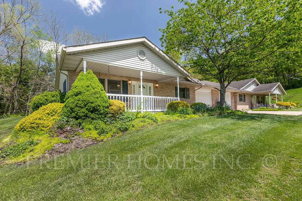 2 bed, 1100 sqft, $1,495 — Photo 2