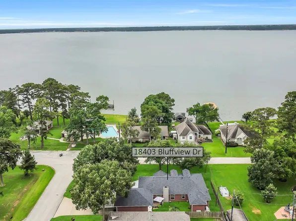 18403 Bluffview Dr, Crosby, TX 77532