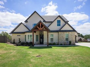 1909 Carleton Ln, Shawnee, OK 74804