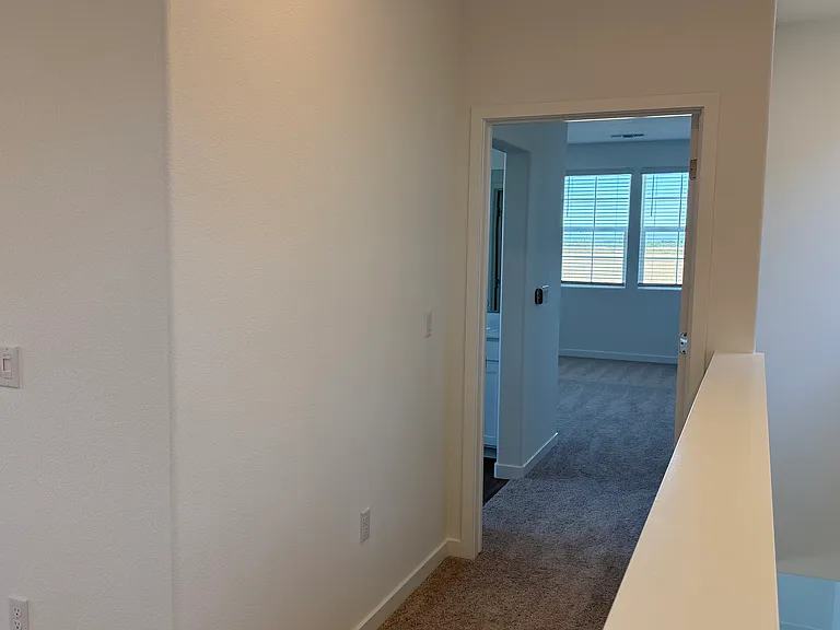 608 Moana Ave — Photo 9