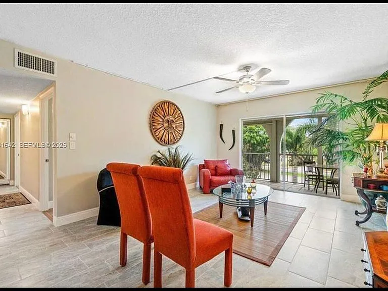 250 NE 20th St #3030 — Photo 6